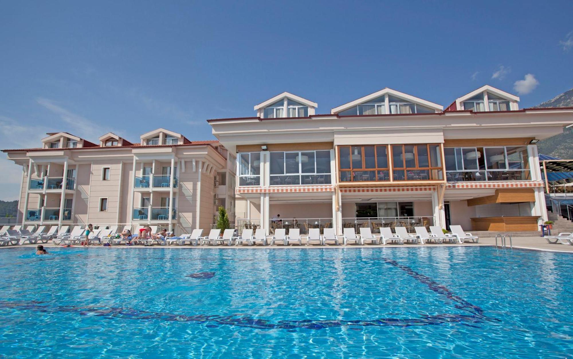 Aes Club Hotel Oludeniz Exterior photo