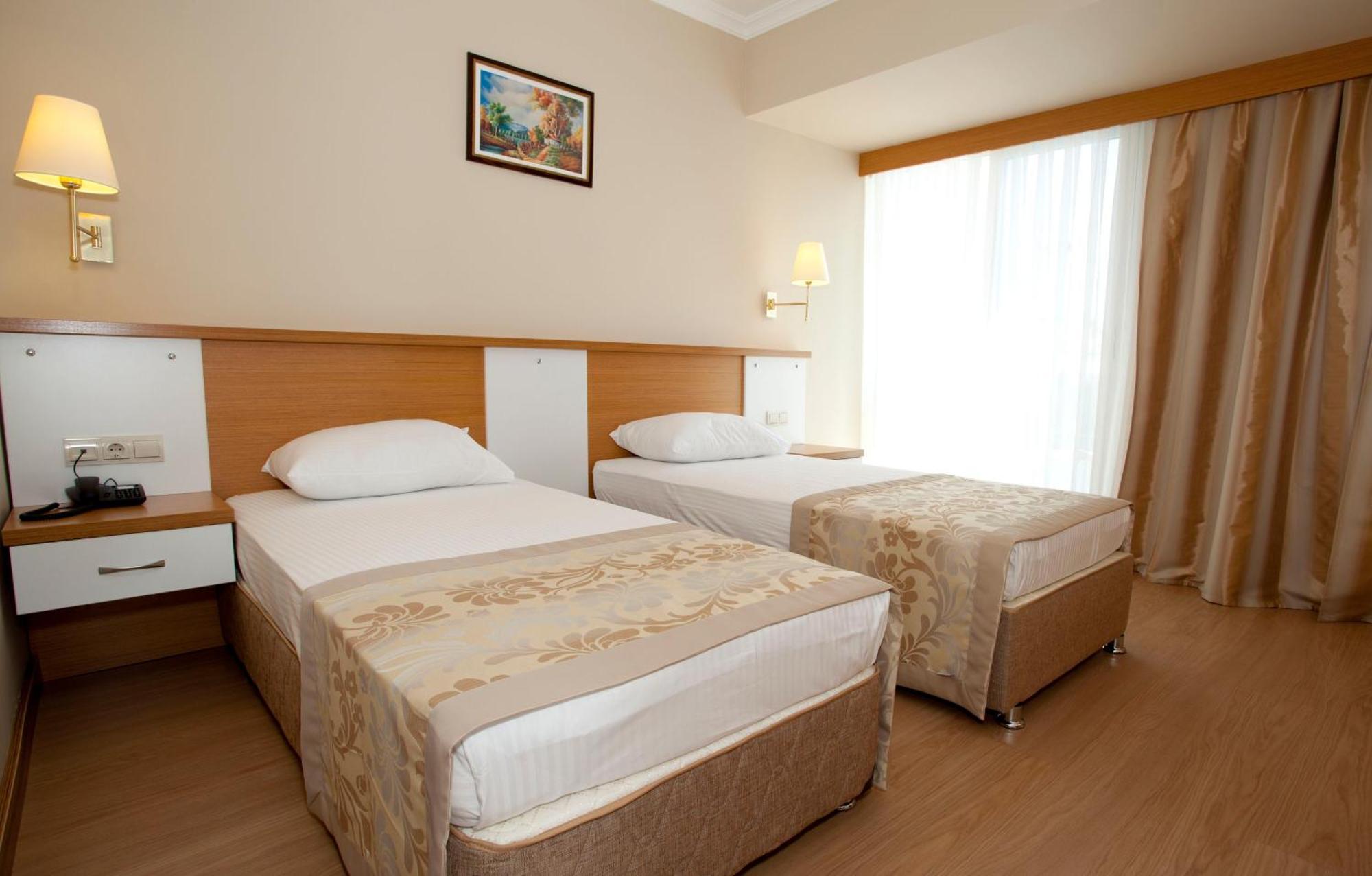 Aes Club Hotel Oludeniz Exterior photo