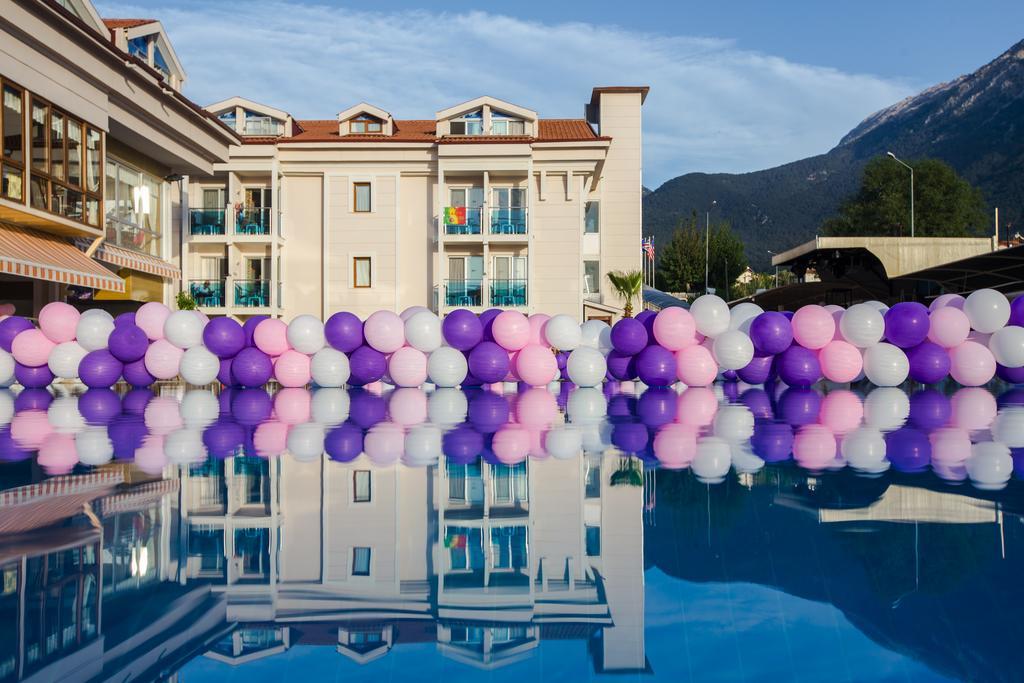 Aes Club Hotel Oludeniz Exterior photo